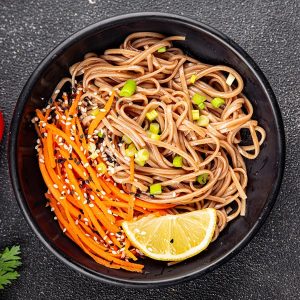 Nouilles sautées aux légumes