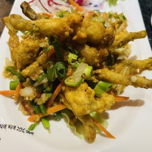 Cuisses de grenouilles au sel et au poivre