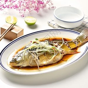 Bar braisé à la chinoise ou à la vapeur (préparation 30 min)